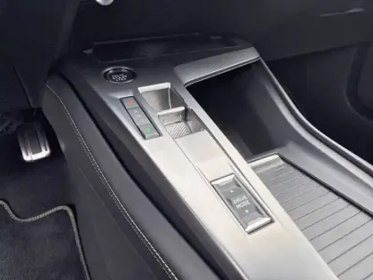 Photo 13 Peugeot 308  PHEV 180 e-EAT8