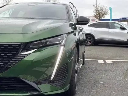 Photo 15 Peugeot 308  PHEV 180 e-EAT8