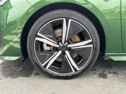 Photo 12 Peugeot 308  PHEV 180 e-EAT8