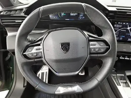 Photo 28 Peugeot 308  PHEV 180 e-EAT8