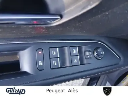 Photo 12 Peugeot 3008  Hybrid 225 e-EAT8