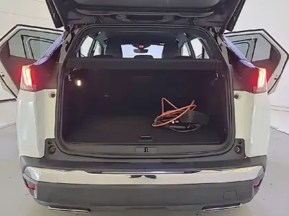 Photo 26 Peugeot 3008  Hybrid 225 e-EAT8