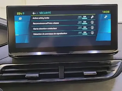 Photo 58 Peugeot 3008  Hybrid 225 e-EAT8