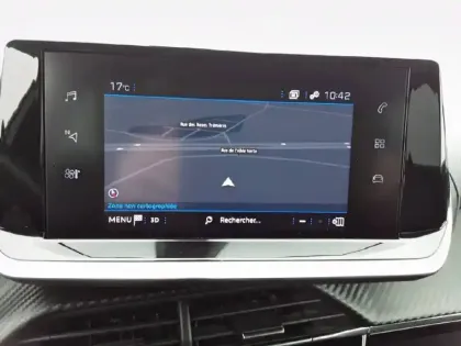 Photo 24 Peugeot 2008  PureTech 130 S&S EAT8