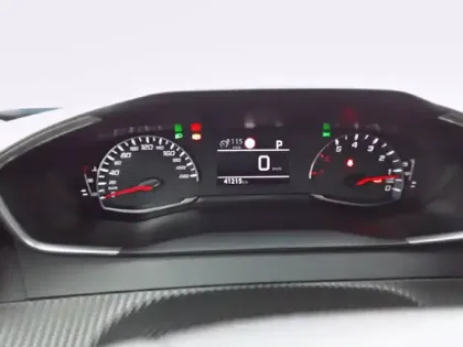 Photo 9 Peugeot 2008  PureTech 130 S&S EAT8