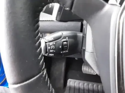 Photo 21 Peugeot 2008  PureTech 130 S&S EAT8