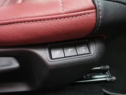 Photo 14 Citroën C4  PureTech 130 S&S EAT8