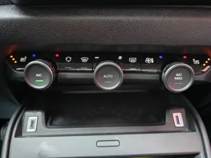 Photo 21 Citroën C4  PureTech 130 S&S EAT8