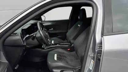 Photo 10 Opel Mokka  Electrique 136 ch & Batterie 50 kWh