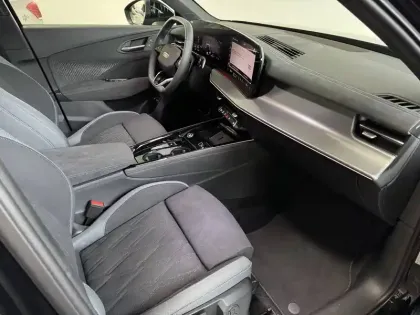 Photo 7 Audi Q3  e-hybrid 272 ch S tronic 6