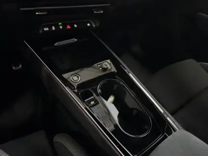 Photo 21 Audi Q3  e-hybrid 272 ch S tronic 6