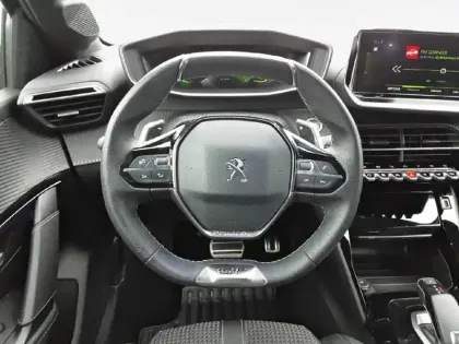 Photo 8 Peugeot 208  PureTech 100 S&S EAT8