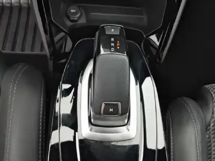 Photo 13 Peugeot 208  PureTech 100 S&S EAT8