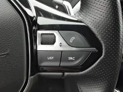 Photo 21 Peugeot 3008  Hybrid 225 e-EAT8