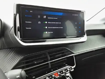 Photo 40 Peugeot 208  Hybrid 110 e-DCS6