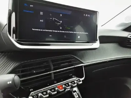 Photo 20 Peugeot 208  Hybrid 110 e-DCS6