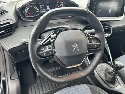 Photo 8 Peugeot 208  BLUEHDI 100 S&S BVM6