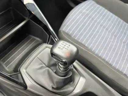 Photo 13 Peugeot 208  BLUEHDI 100 S&S BVM6