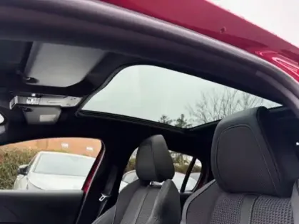 Photo 17 Peugeot 208  PureTech 100 S&S BVM6