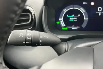 Photo 26 Toyota Yaris  Hybride 130h