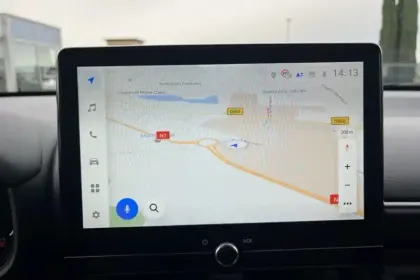 Photo 19 Toyota Yaris  Hybride 130h