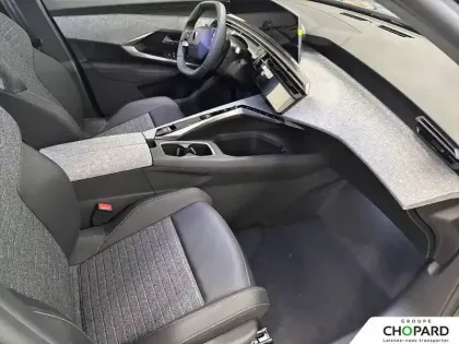 Photo 54 Peugeot 3008  Electrique 210 ch 73 kWh