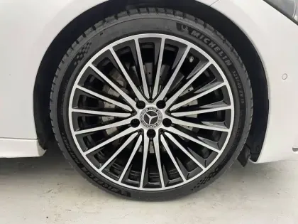 Photo 12 Mercedes Classe C  220 d 9G-Tronic