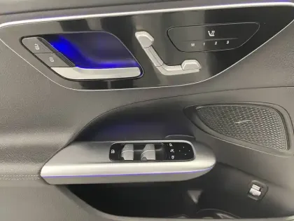 Photo 29 Mercedes Classe C  220 d 9G-Tronic