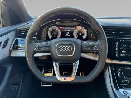 Photo 11 Audi Q8  60 TFSI e 462 Tiptronic 8 Quattro