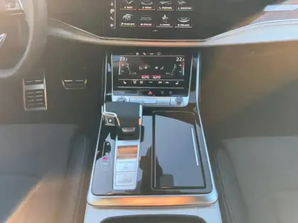 Photo 12 Audi Q8  60 TFSI e 462 Tiptronic 8 Quattro