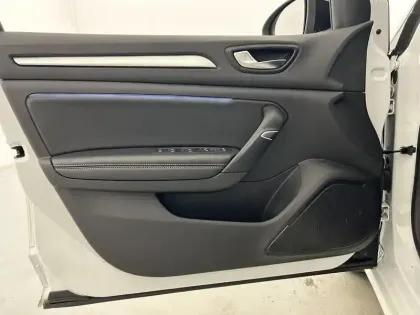 Photo 18 Renault Megane  IV Estate Blue dCi 115 EDC