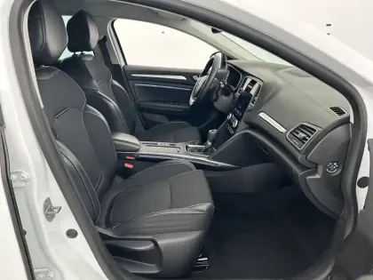 Photo 17 Renault Megane  IV Estate Blue dCi 115 EDC