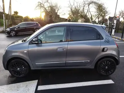 Photo 1 Renault Twingo  III E-Tech
