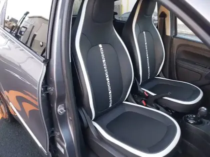 Photo 13 Renault Twingo  III E-Tech