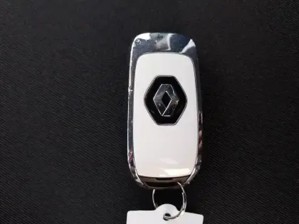 Photo 24 Renault Twingo  III E-Tech