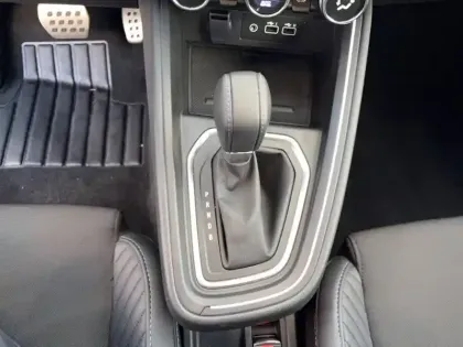 Photo 11 Renault Clio  E-Tech full hybrid 145 ch GSR2