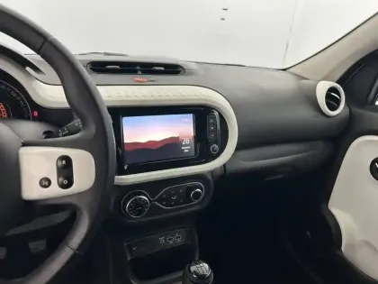 Photo 20 Renault Twingo  III SCe 65