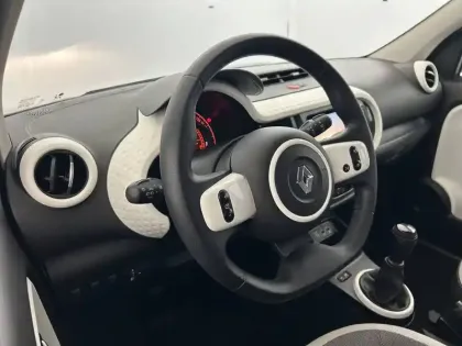 Photo 18 Renault Twingo  III SCe 65
