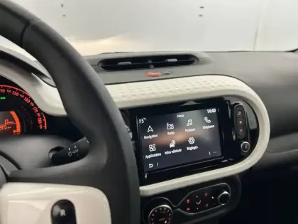 Photo 41 Renault Twingo  III SCe 65