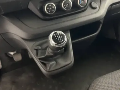 Photo 12 Renault Trafic  FGN L1H1 3000 KG BLUE DCI 130