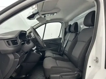 Photo 8 Renault Trafic  FGN L1H1 3000 KG BLUE DCI 130