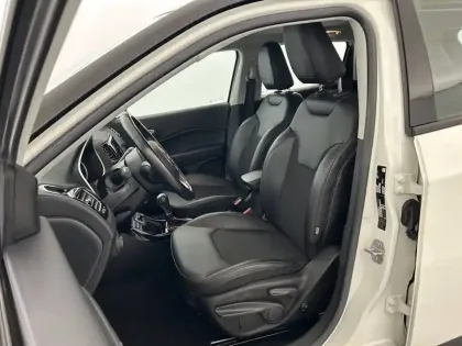 Photo 17 Jeep Compass  1.3 GSE T4 150 ch BVR6