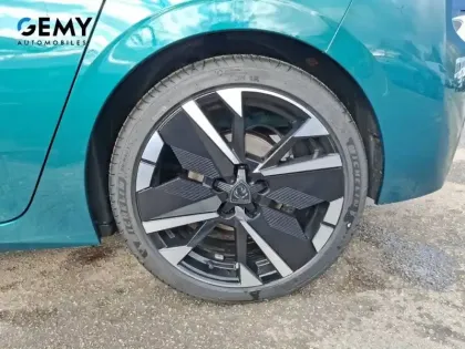 Photo 10 Peugeot 308  Hybrid 145 e-DCS6