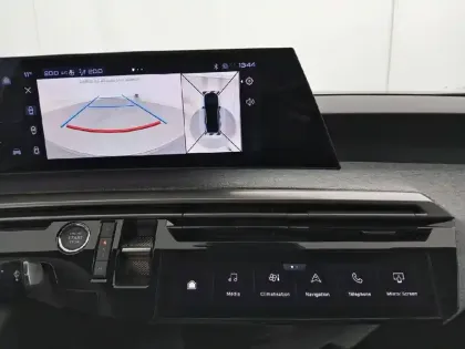 Photo 13 Peugeot 3008  Hybrid 136 e-DCS6