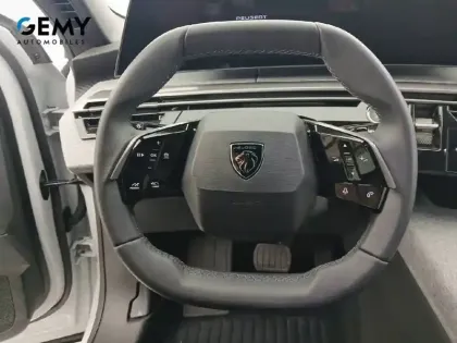 Photo 35 Peugeot 3008  Hybrid 136 e-DCS6