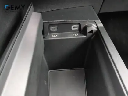 Photo 65 Peugeot 3008  Hybrid 136 e-DCS6