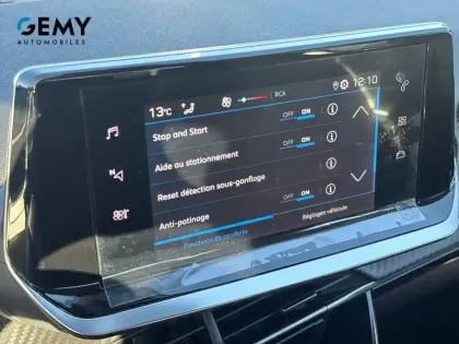 Photo 27 Peugeot 208  PureTech 75 S&S BVM5