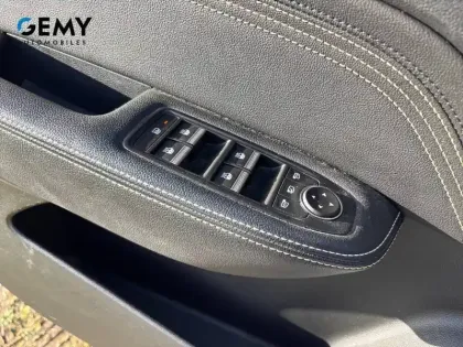 Photo 14 Renault Arkana  E-Tech hybride 145 - 22