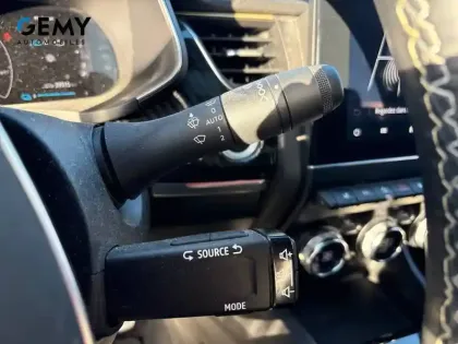 Photo 25 Renault Arkana  E-Tech hybride 145 - 22