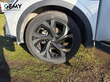 Photo 10 Renault Arkana  E-Tech hybride 145 - 22